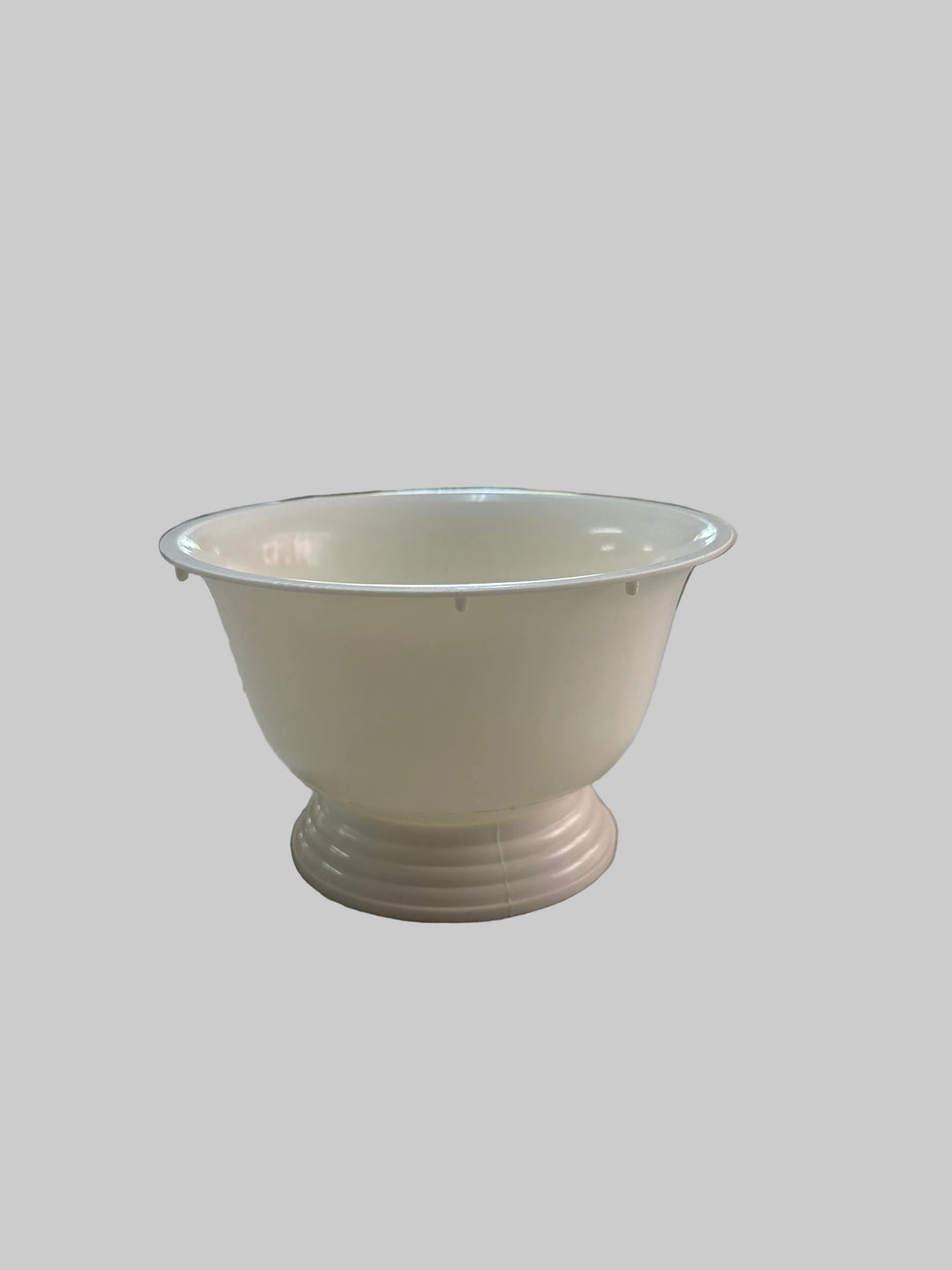 RB6W  6" Diameter x 4" White Revere Bowl
