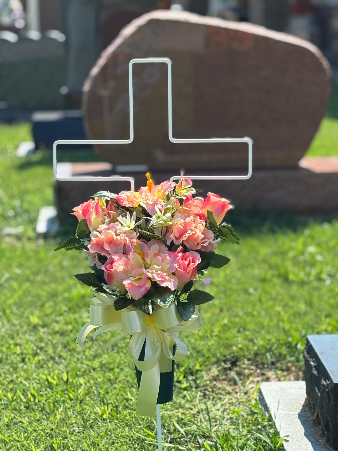 Peach Horizon Memorial Ground Vase Arrangement (Peach/Yellow Hibiscus and Roses; Peach Hydrangea)