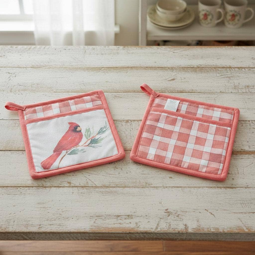"Merry Little Cardinal" Christmas-Themed Pocket Mitt